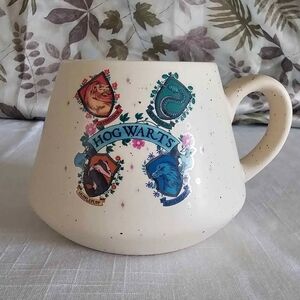 Harry Potter, Hogwarts House Crest Mug-EUC